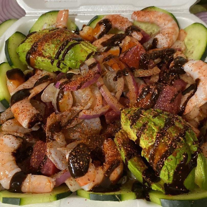 Aguachiles mixtos
