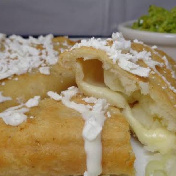 Quesadilla frita de queso Oaxaca