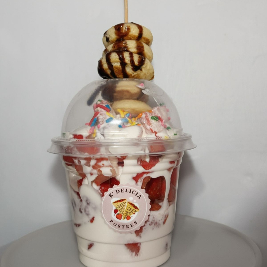 Fresas con Banderilla de Mini Pancakes