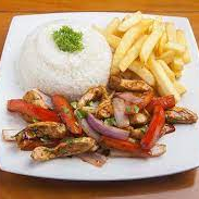Saltado de Pollo
