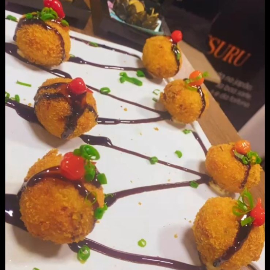 6 Deliciosos Bolinhos de Salmão Crocantes