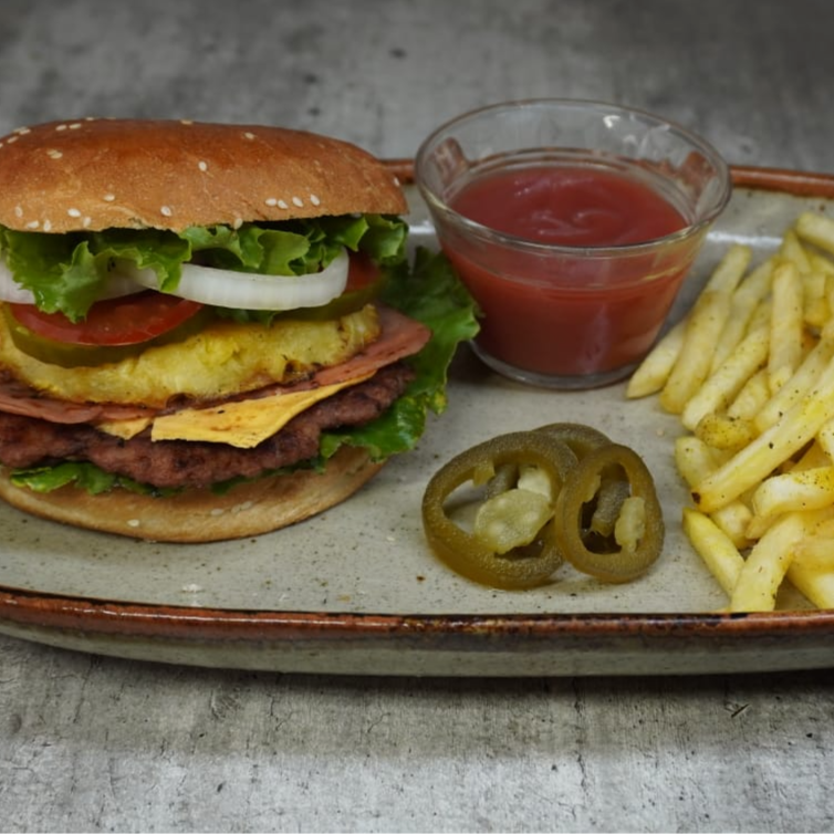 HAMBURGUESA HAWAIANA + PAPAS