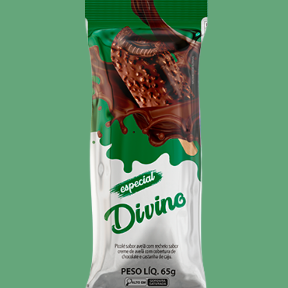 Picolé sabor avelã com recheio de creme de avelã com casquinha de chocolate e castanha de caju.