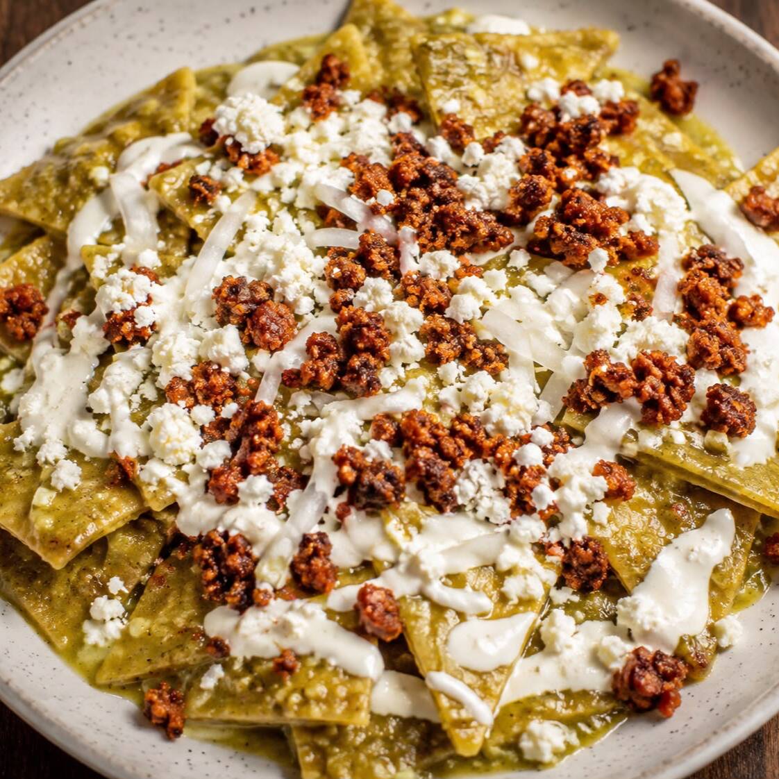 CHILAQUILES VERDES DE CHORIZO