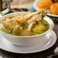 Consome de pollo