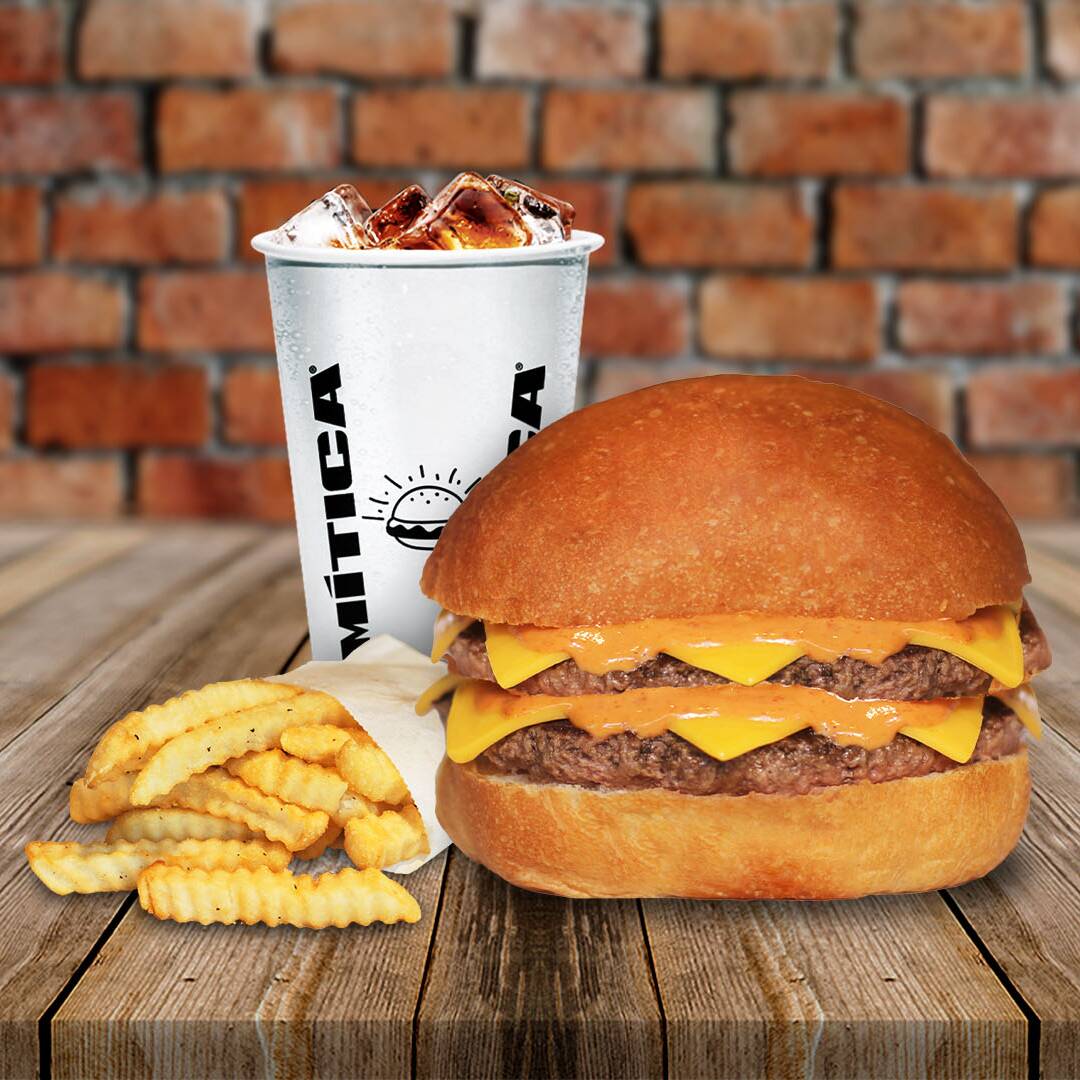 Cheeseburger Doble Combo Mediano