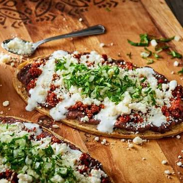 Huarache de Longaniza