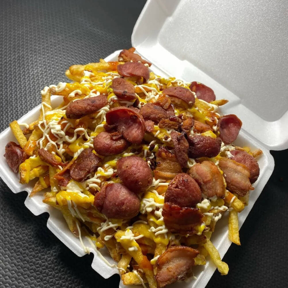 Saboreie a verdadeira batata frita! Nossa porção é preparada com batatas selecionadas e naturais, sem adição de congelados.