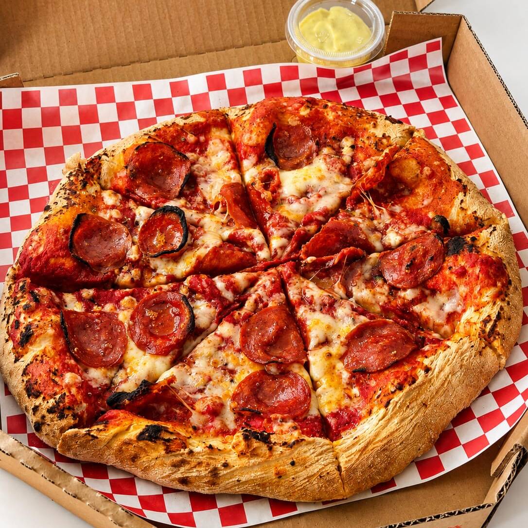 Pizza Napolitana Pepperoni 30cm + Queso Jalapeño