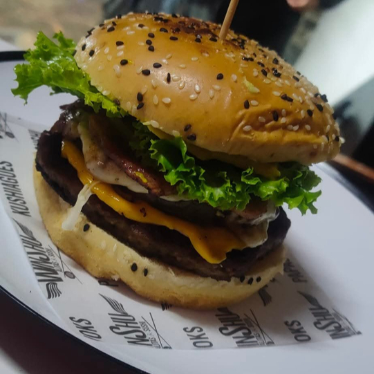 Hamburgesa Hawaiana