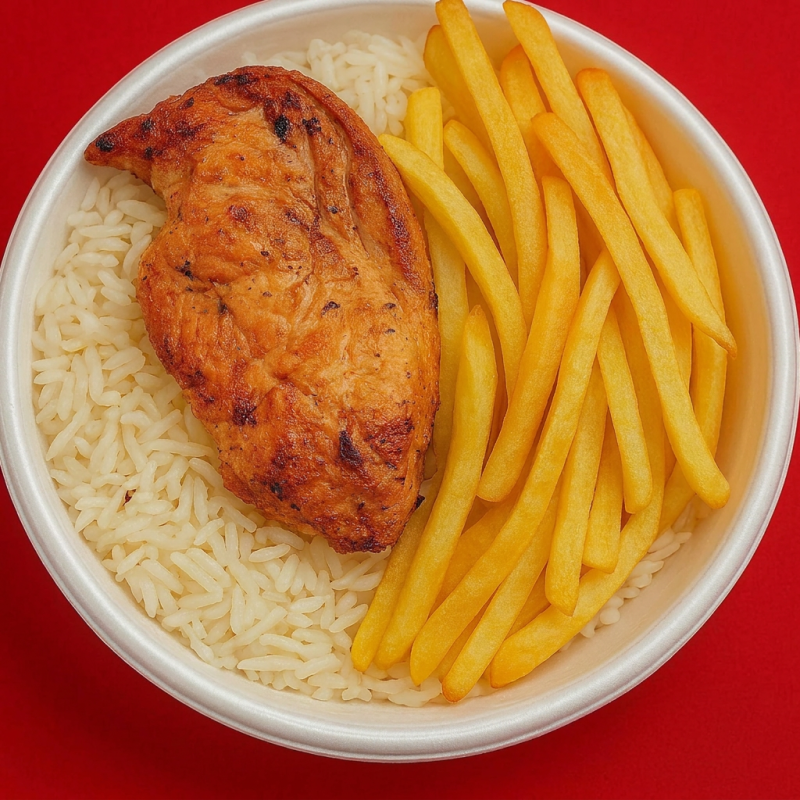 Filé de frango grelhado suculento, acompanhado de arroz branco soltinho, feijão preto bem temperado e batata frita. Ideal pra matar a fome com gosto.