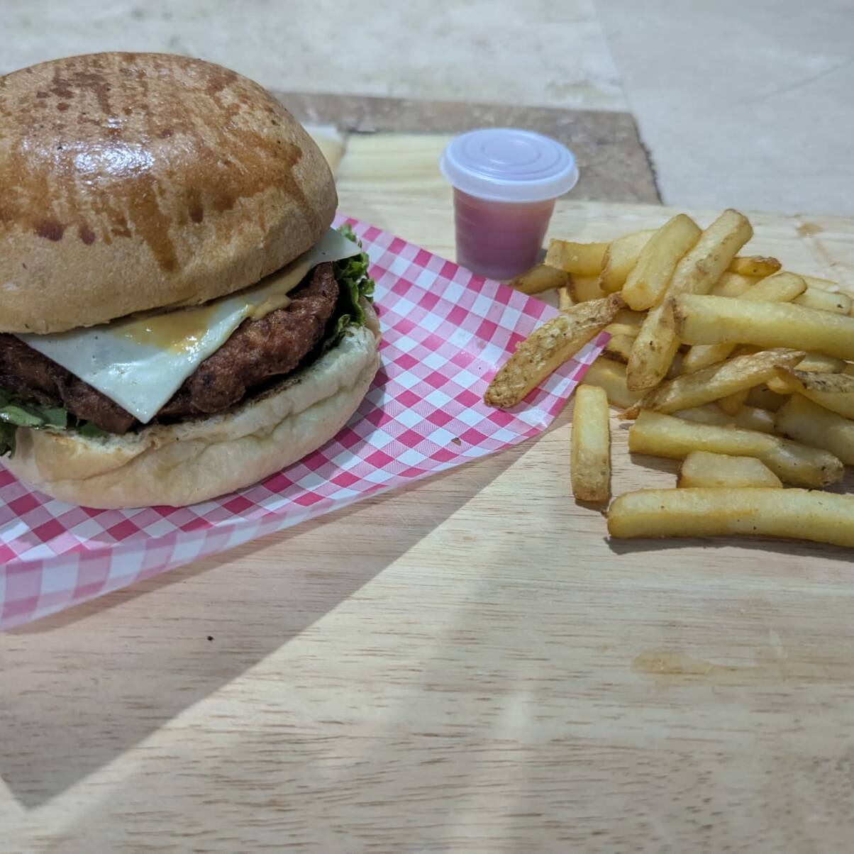 Hamburguesa a Tu Elección + Papas