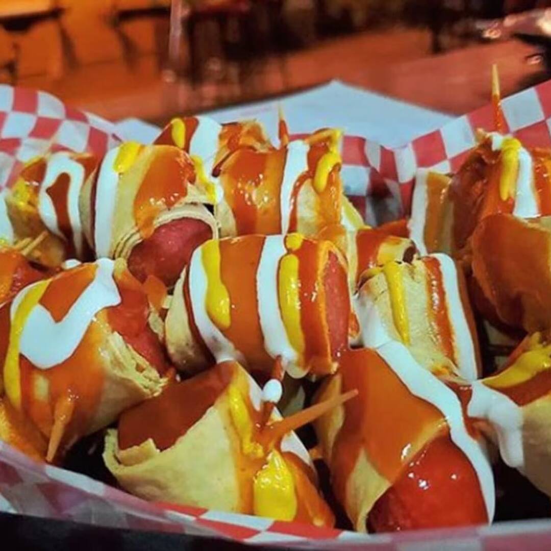 Salchitacos