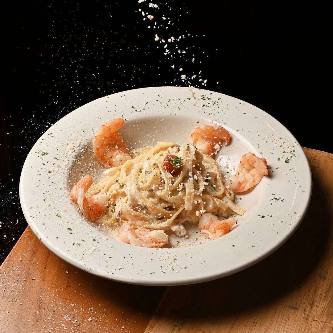 Pasta Alfredo con Camarón
