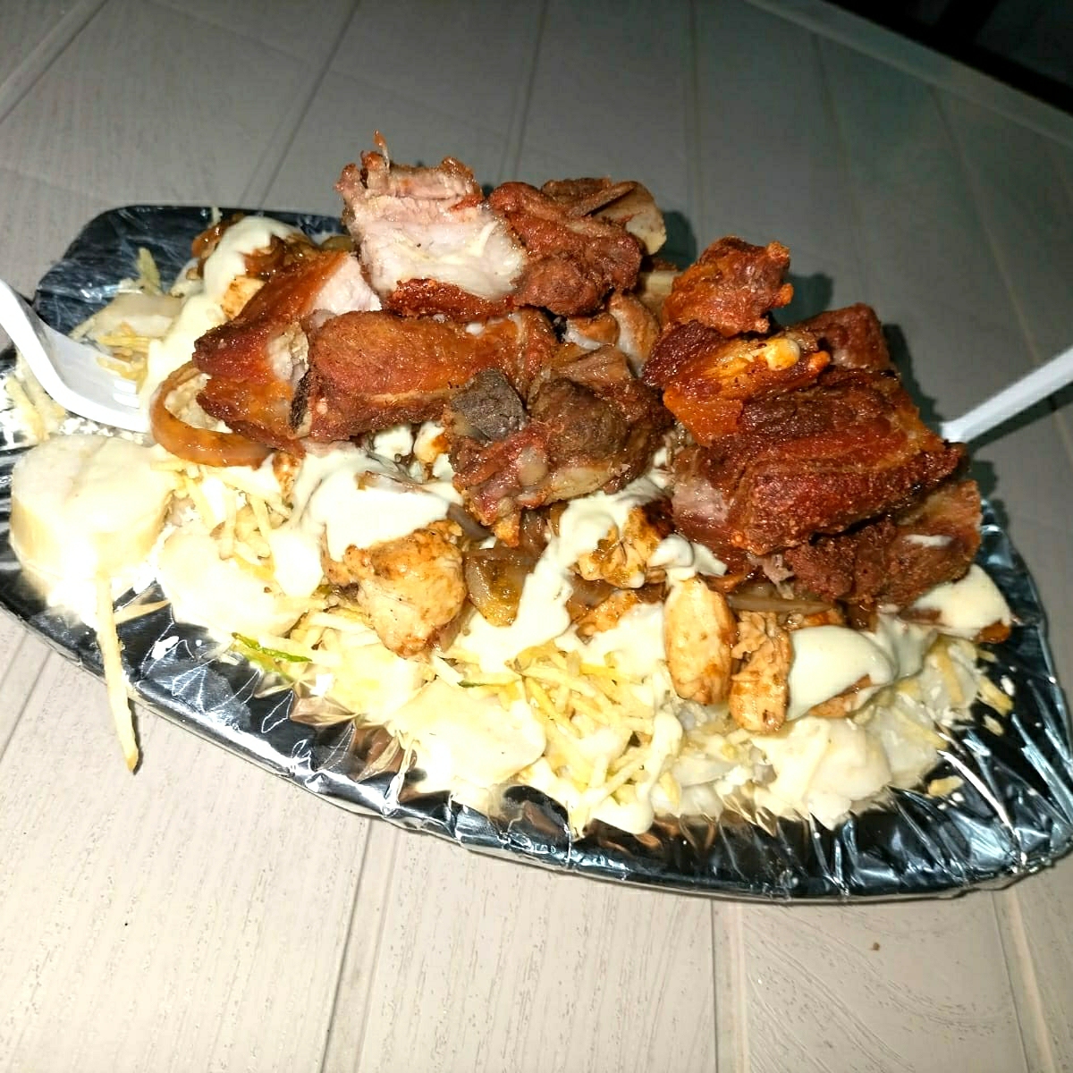 Picada de Chicharrón para Dos
