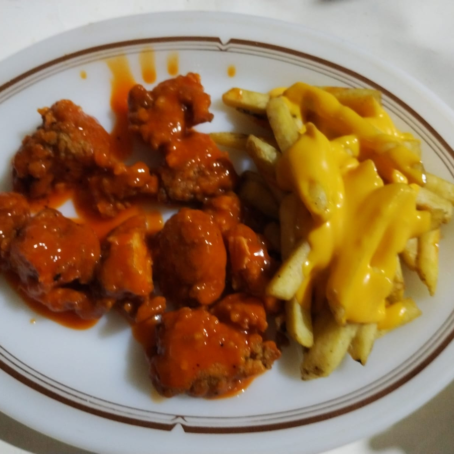 Boneless con Papas 250 g