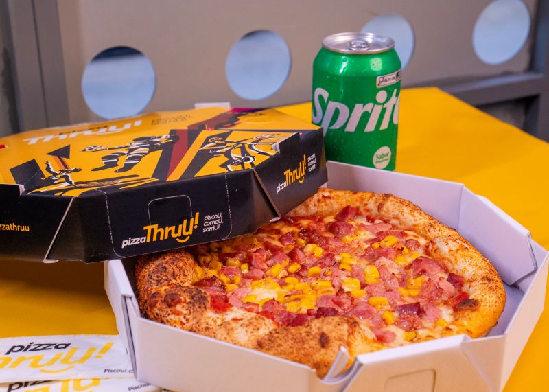 Pizza Pequena de 4 Fatias + Refrigerante lata a sua escolha