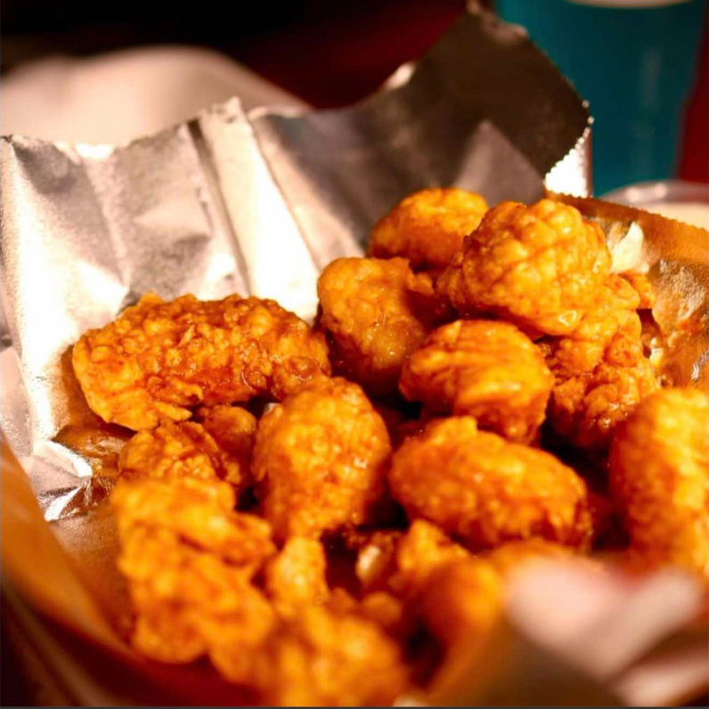 BONELESS PAREJA
