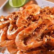 Camarão frito com casca e alho torrado