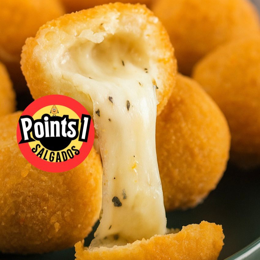 50 mini bolinha de queijo apenas de queijo 🧀 não importa o tamanho da sua vontade nossos mini salgados vão saciar a sua vontade !!