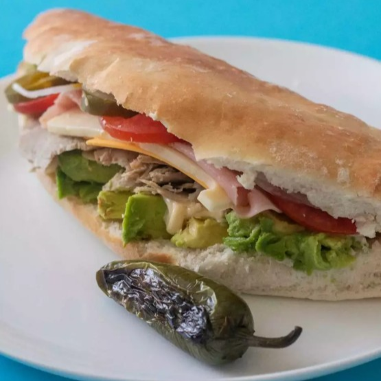 Lonche Cubana