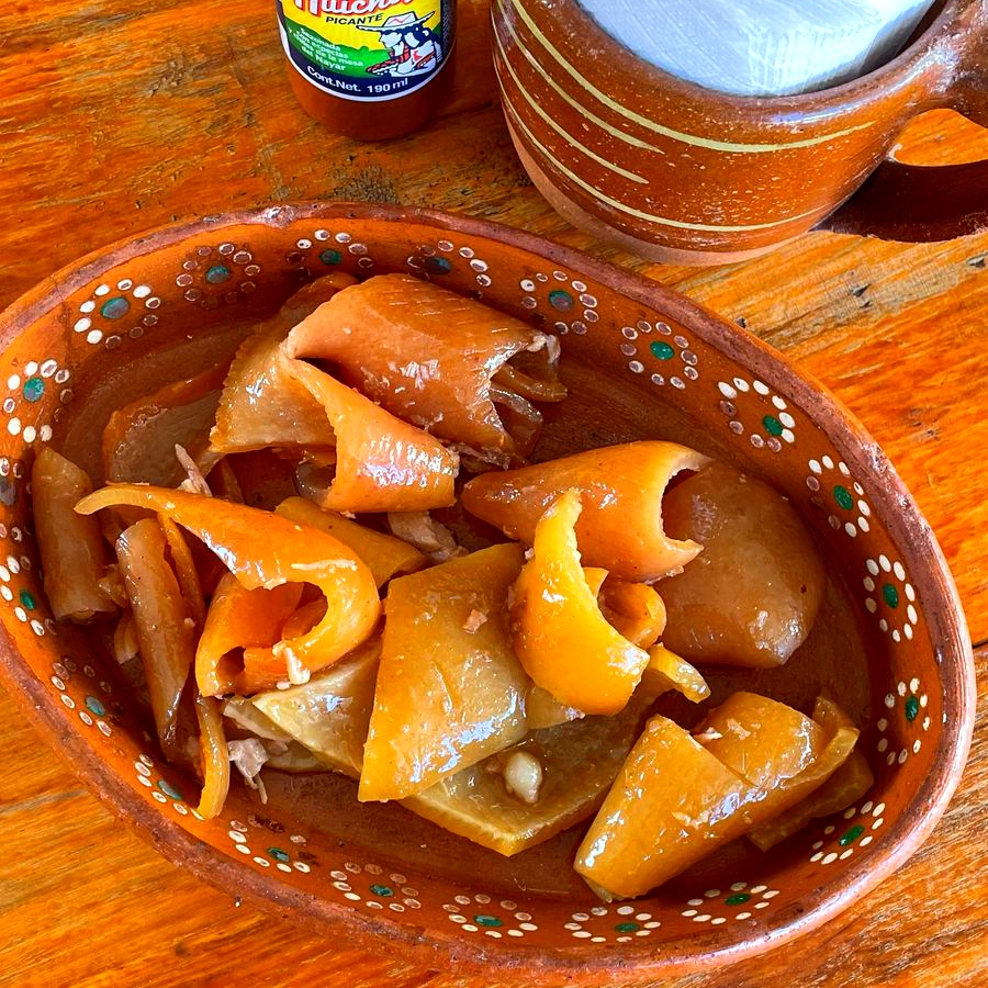 plato de cuero gde