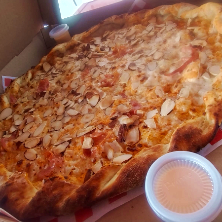 PHILADEPHIA & ALMENDRA