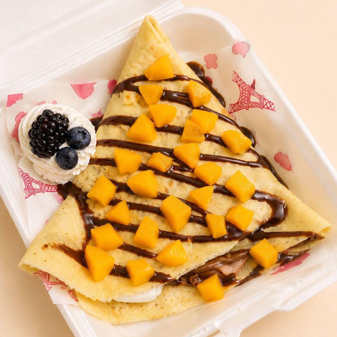 Crepa Philadelphia con Durazno y Cajeta