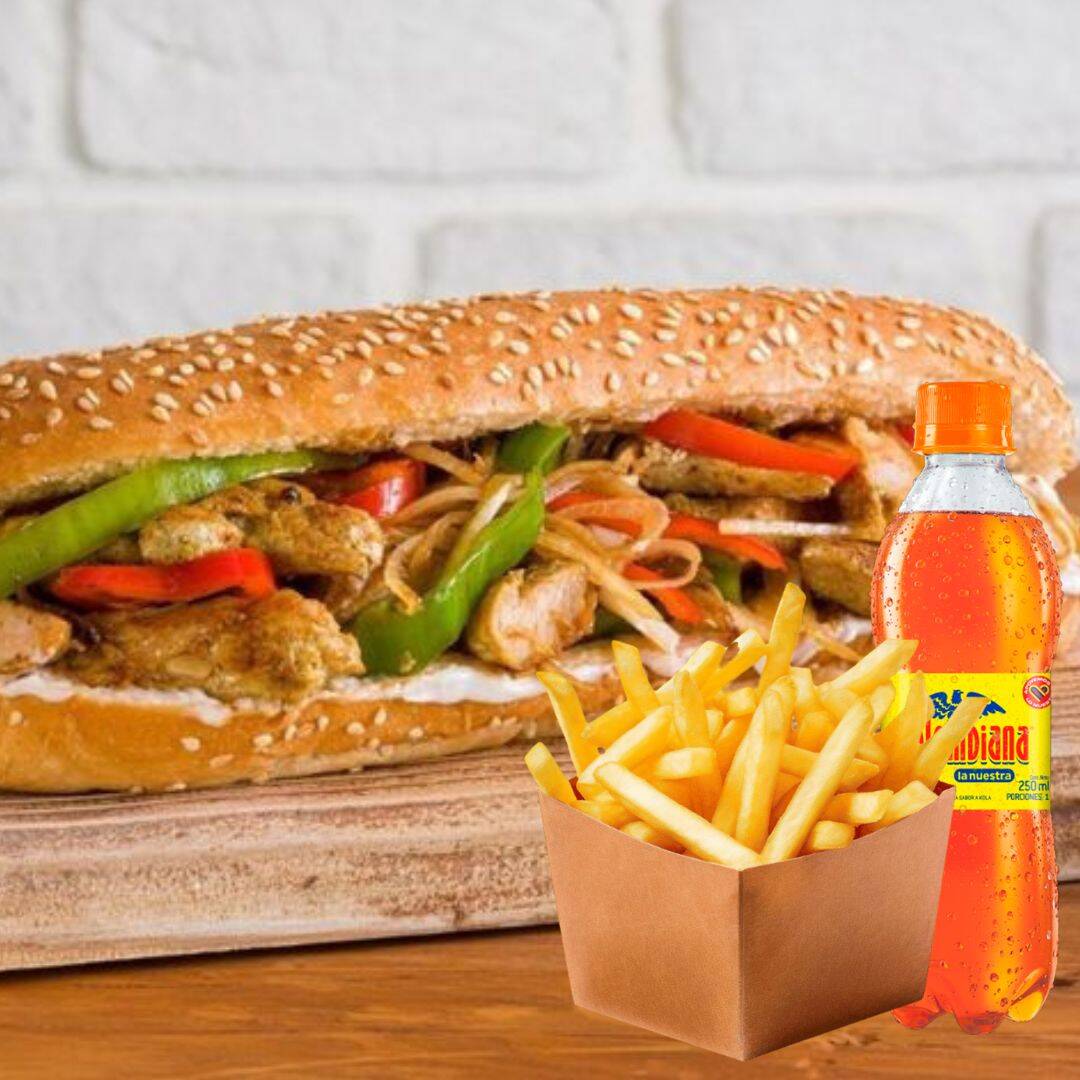 Combo Sándwich Club de Pollo + Papas + Bebida