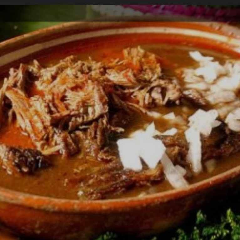 Plato De Birria Grande
