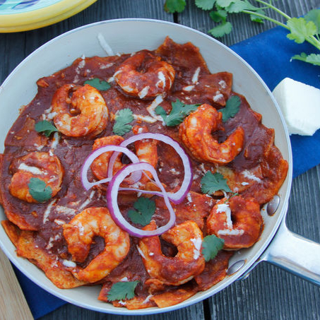Chilaquiles con camarón