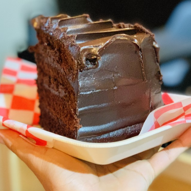 Rebanada de Pastel Choco Bruce