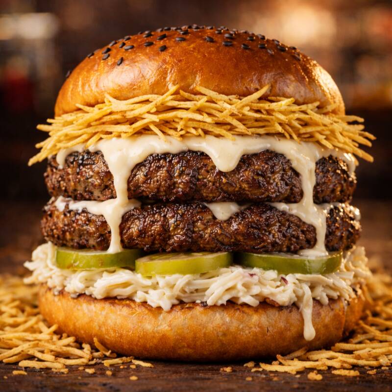 Combo Burguer paisa doble carne + papas + Gaseo