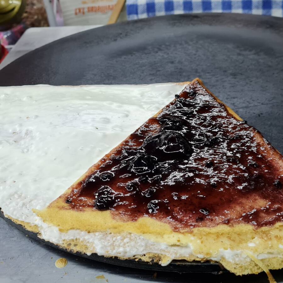 Crepa de Mermelada con Philadelphia + Capuchino