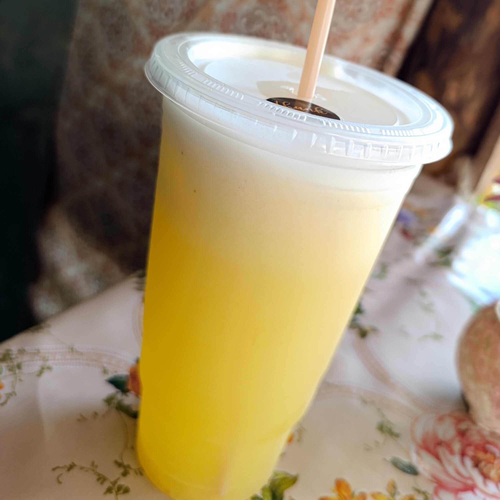 AGUA DE PIÑA