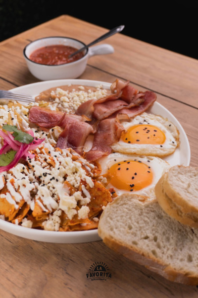 Chilaquiles Favorita