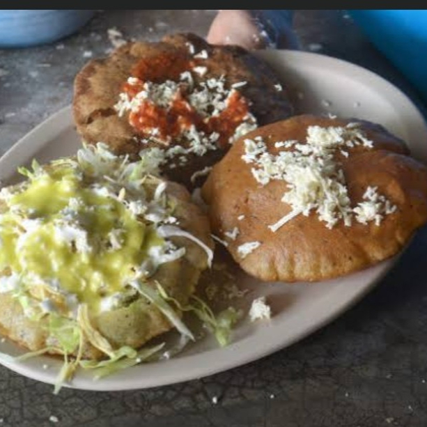 Combo Gorditas + Agua de Guanabana