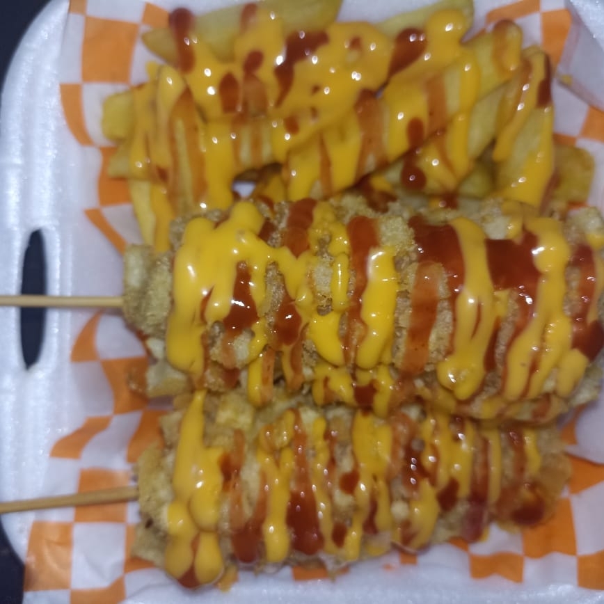 2 Banderillitas Coreanas con Porción de Papas a la