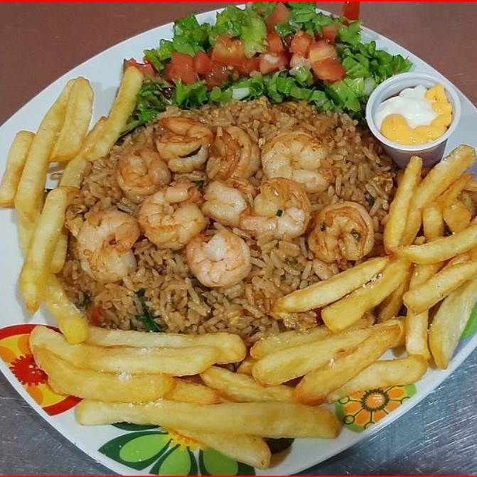 Cantones Con Camaron Empanizado,Papas Y Ensalada