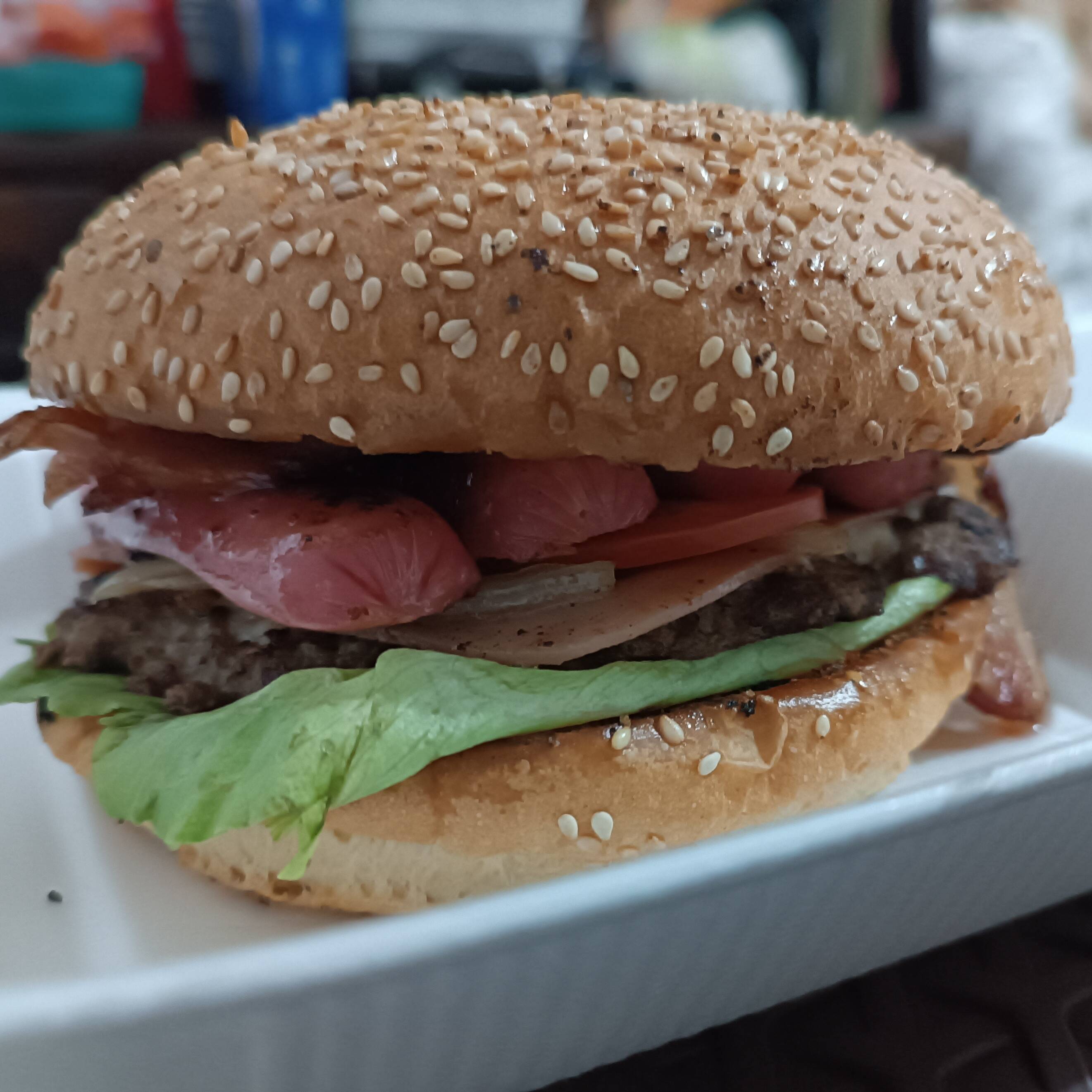 SALCHI BURGUER