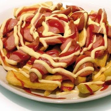 Salchipapas