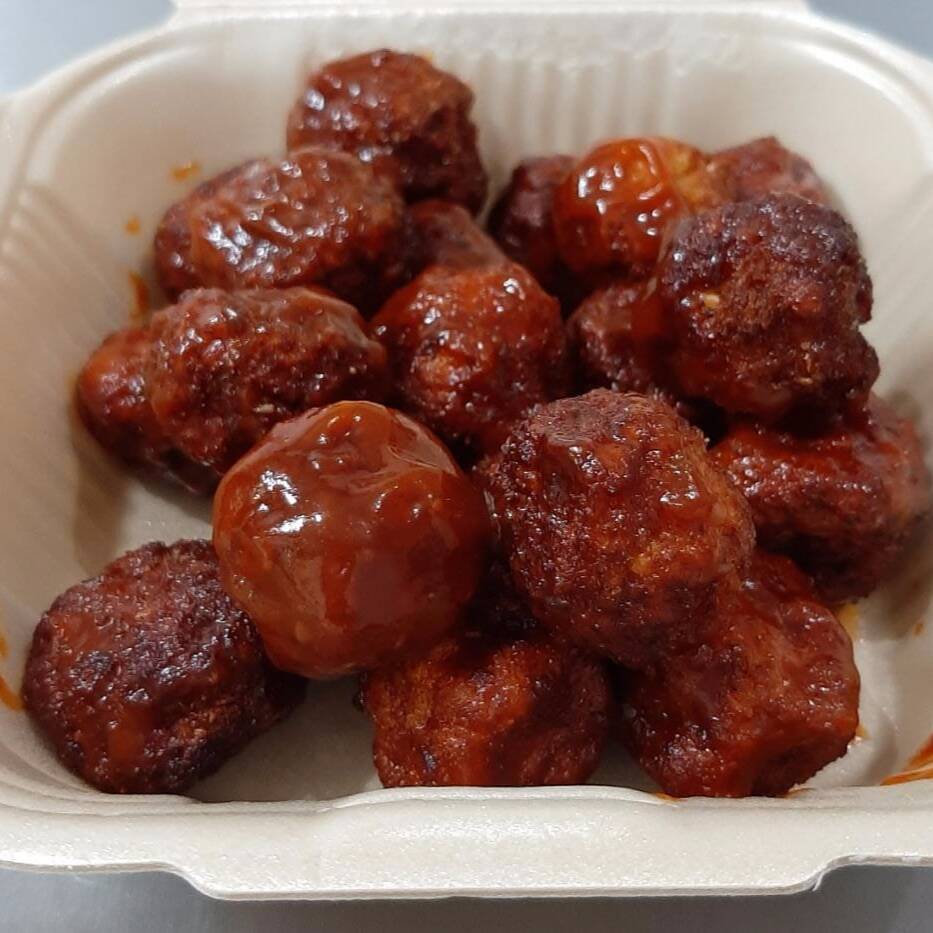 Palomitas de Pollo Salsa Búfalo 1/2 Orden