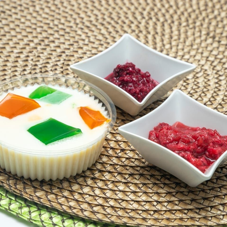 Gelatina de Colores con Salsa Inglesa