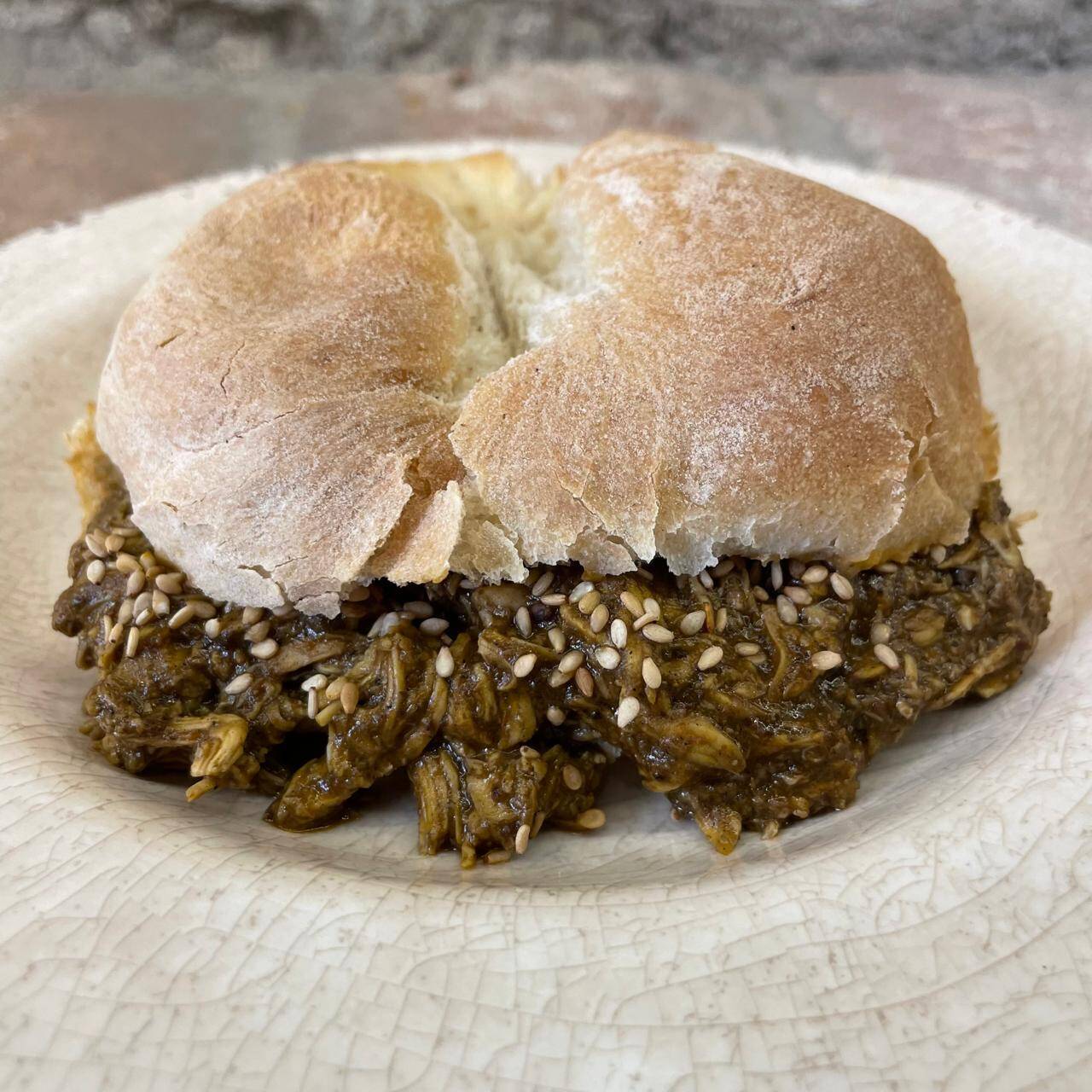 Torta de Mole Poblano + Bebida