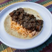 Taco de Mole Rojo