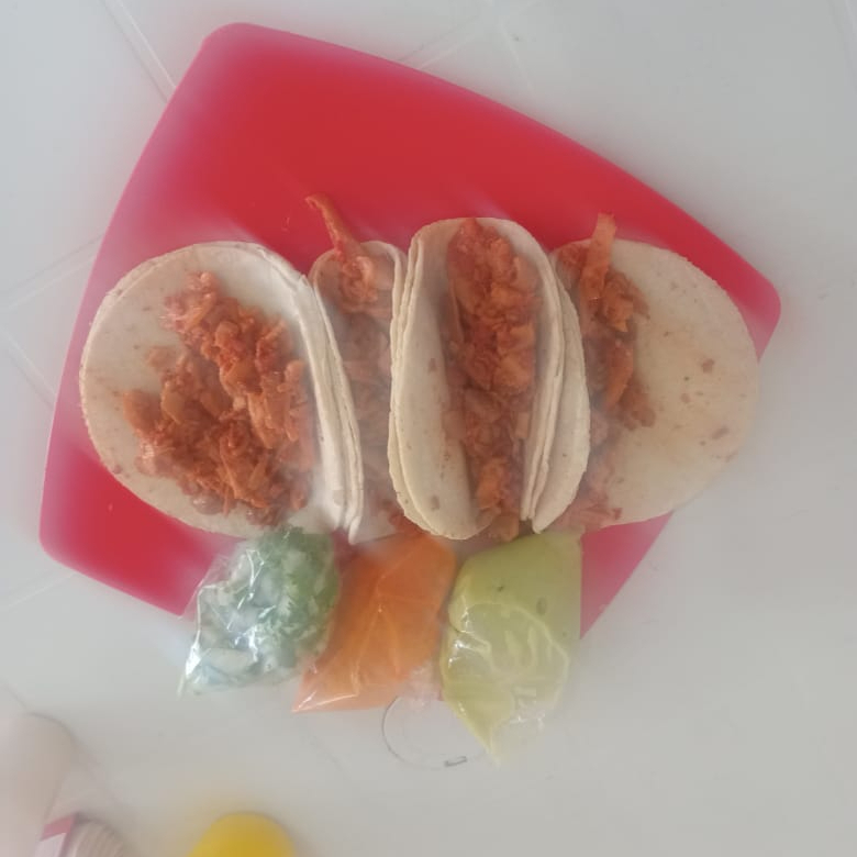 ORDEN DE 4 TACOS DE BUCHE