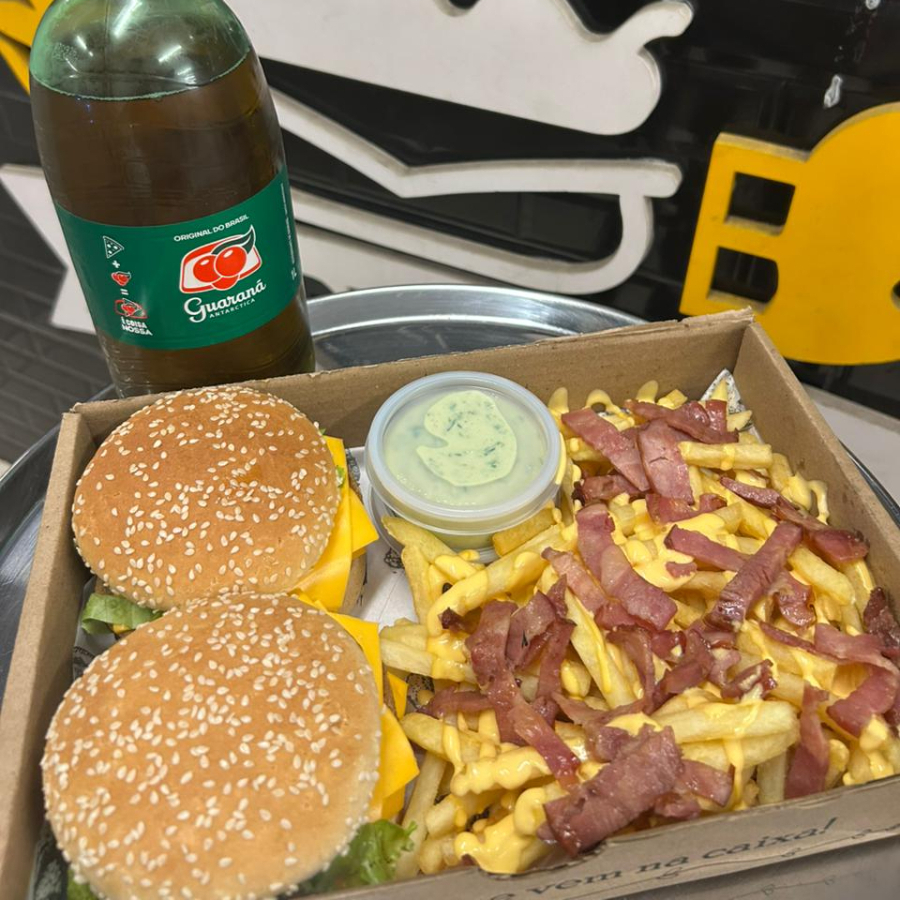 2 X-DUPLO , 2 MOLHOS , BATATA , BACON E CHEDDAR (NÃO ACOMPANHA BEBIDA)