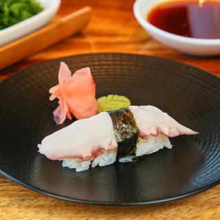 NIGIRI TAKO
