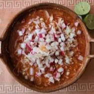 Pozole Rojo Chico Mixto(Pollo y Cerdo) Medio Litro