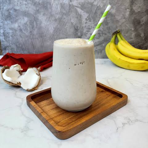 Medio Litro Licuado de Plátano más Avena